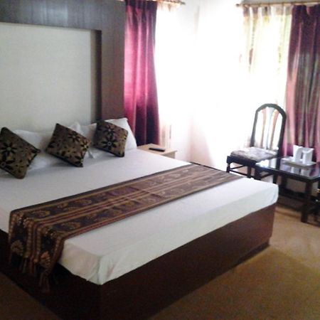 Hotel Arsh International Nainital Esterno foto